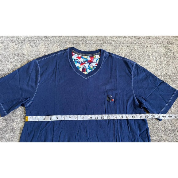Robert Graham Mens M Shirt Navy Blue V-Neck Tee Shirt Embroidery Logo NWT O1 - Picture 6 of 9